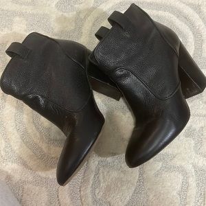 Rarely used, in good condition.